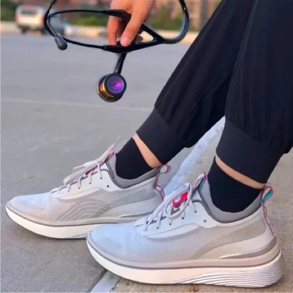BALA Nurse Shoes
