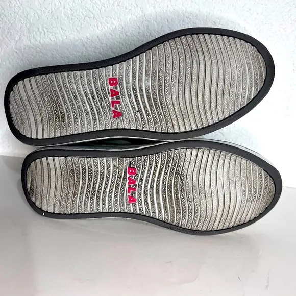 Bala Twelves Shade Gray Medical Profession Sneakers 7.5