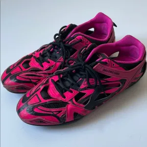 Balenciaga mens Pink and Black Sneakers drive size 42 men’s 10