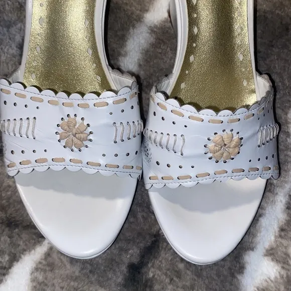 BCBGeneration White Wedge Sandals 7.5