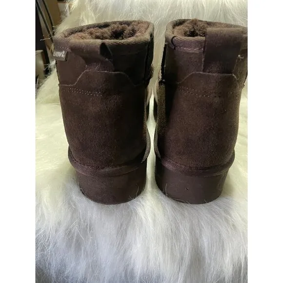 Bearpaw Womens Short Brown Suede Winter Boots With Plush Fleece Lining Size 10