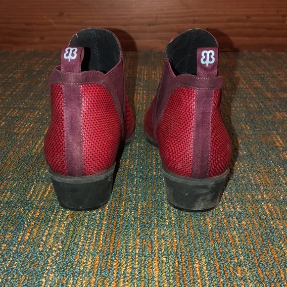 Betabrand Women’s Tennis Western Boot/Red Diamond/ Size: 7M