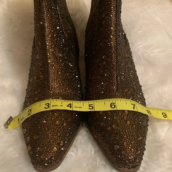 BETSY JOHNSON ladies brown (bronze) Diva Rhinestone Emory boots size 9 N…