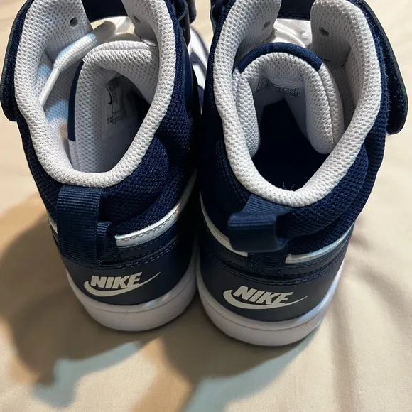 Big Kids Court Borough Mid 2 Casual Sneakers