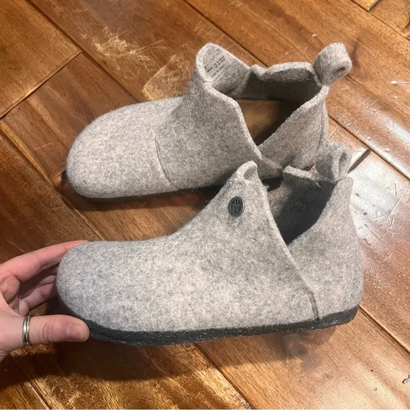 Birkenstock andermatt shearling girls size 34 and 33
