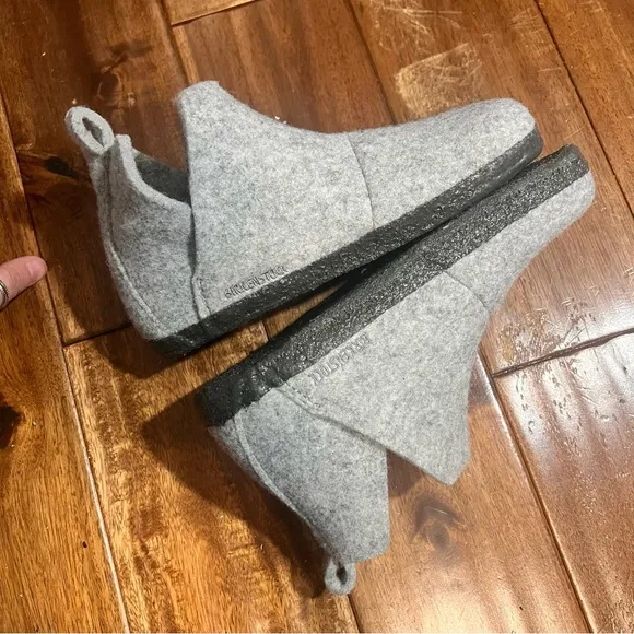 Birkenstock andermatt shearling girls size 34 and 33