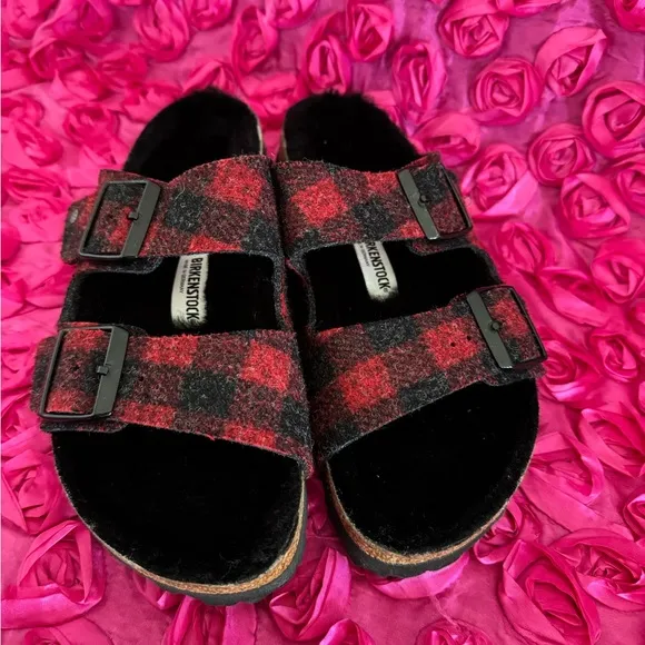 Birkenstock Women's Arizona Happy Lamb Sandals