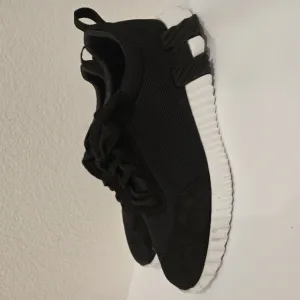 Black and White Women's Sneakers