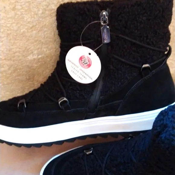 Blondo Waterproof Winter Snow Boots Sz 10 NWB