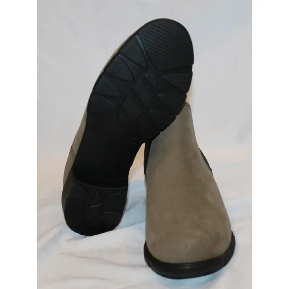 Blundstone 1974 Ankle Women Suede‎ Stone Nubuck Heeled Chelsea Boots NIB