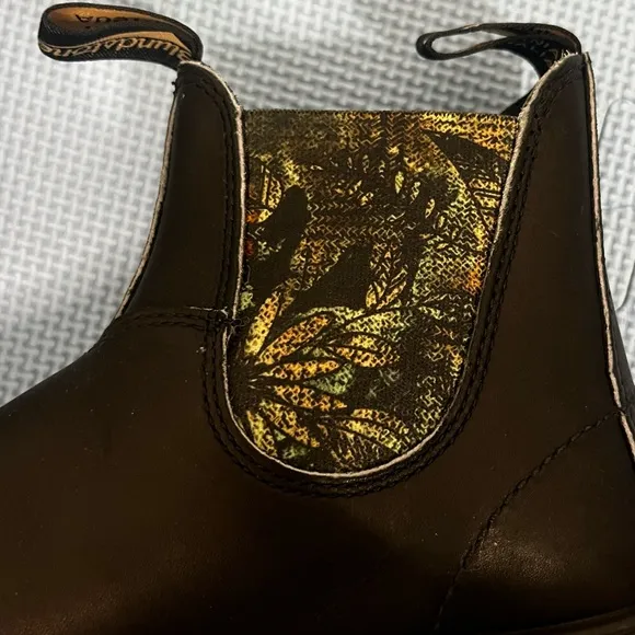 Blundstone 2201 Black Chelsea Boots Floral Fern Elastic - Women’s 9.5 / UK 6.5
