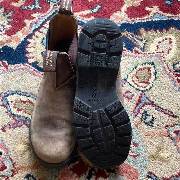 Blundstone Brown Ankle Boots with Elastic Panels