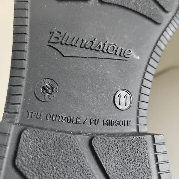 Blundstone Brown Leather Slip-on Chelsea Boots