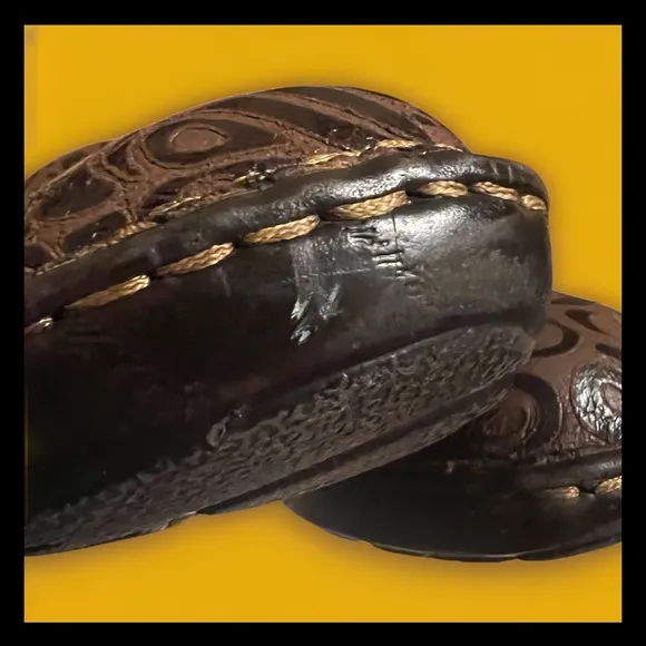 B.O.C.  BORN Concept Women Brown Tooled Leather Comfort Nursing Clog...Sz 8.5