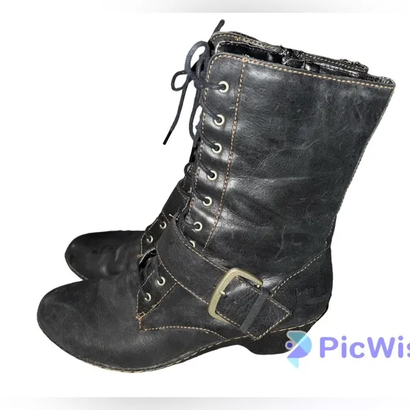 B.O.C. Born Leather Boots Black