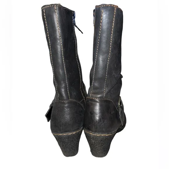 B.O.C. Born Leather Boots Black