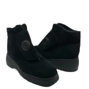 Bogner Sz 9 Black Suede Winter Boots with Platform Sole