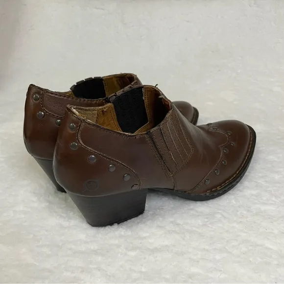 Born Boots Women's 7 Brown Leather Booties Tour Ankle Western Studded