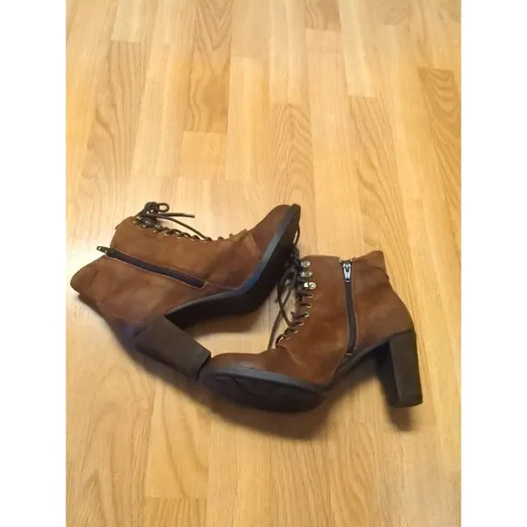 Born Gosford Boots Womens 8.5 M Brown Suede Lace Up Tie Heel F55326