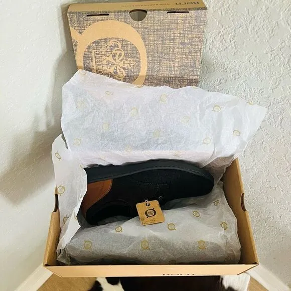 BORN Marcus Lightweight Sneaker, Dress Comfort Shoe, Dark Brown, Size 11, NWT