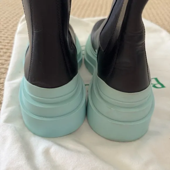 Bottega Veneta boots for woman Size 8