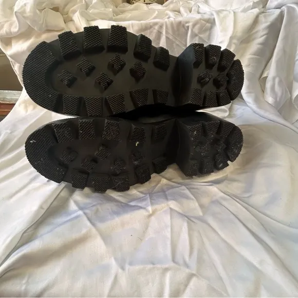 BP NWOB Black With Black Cloth Combat Moto Boots- Size 8