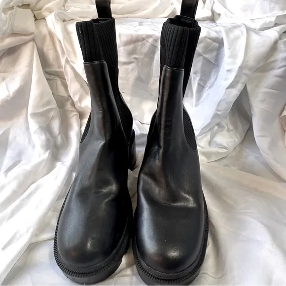 BP NWOB Black With Black Cloth Combat Moto Boots- Size 8