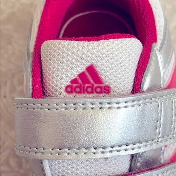 Brand New Adidas 3-Stripe White Pink Silver Sneakers Slip On Running Cleaser CF