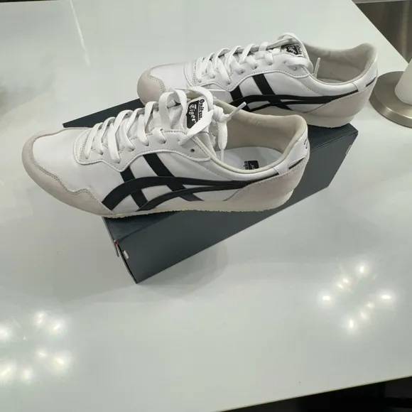 Brand New in Box - Onitsuka Tiger Serrano White and Black Sneakers - Size 11.5