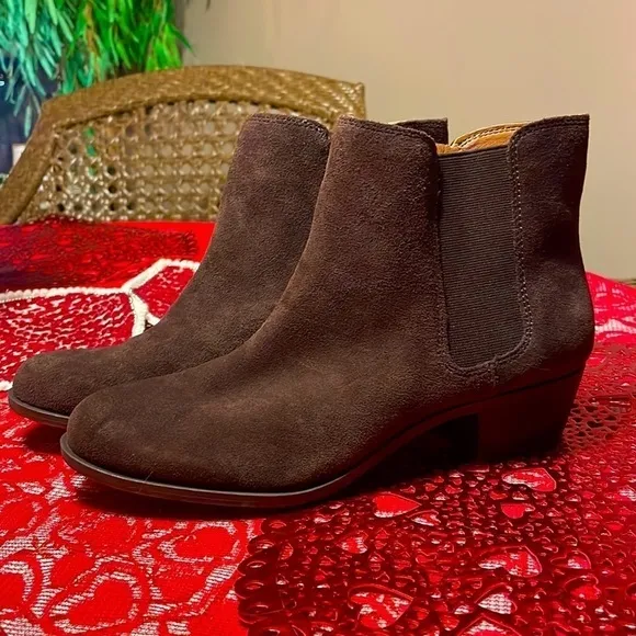 Brand New Lucky Brand Genuine Suede Slip On Brown Ankle Boots