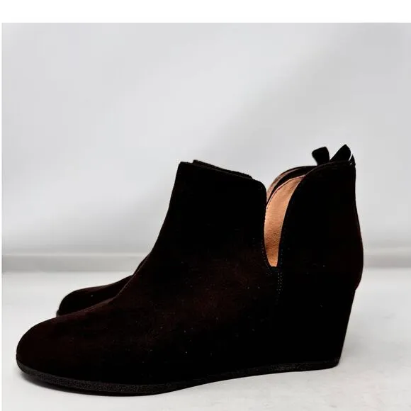 Brand New, no box Madewell Size 11 Brown Suede Leather Slip on Booties Boots