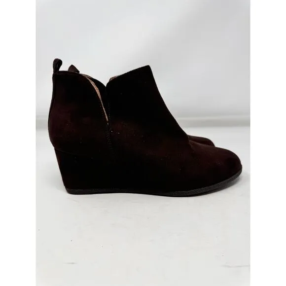 Brand New, no box Madewell Size 11 Brown Suede Leather Slip on Booties Boots
