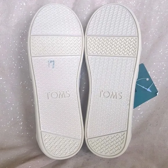 Brand New Toms Girls Rose Cloud Twill Glimmer Slip On Sneakers Metallic Shimmer