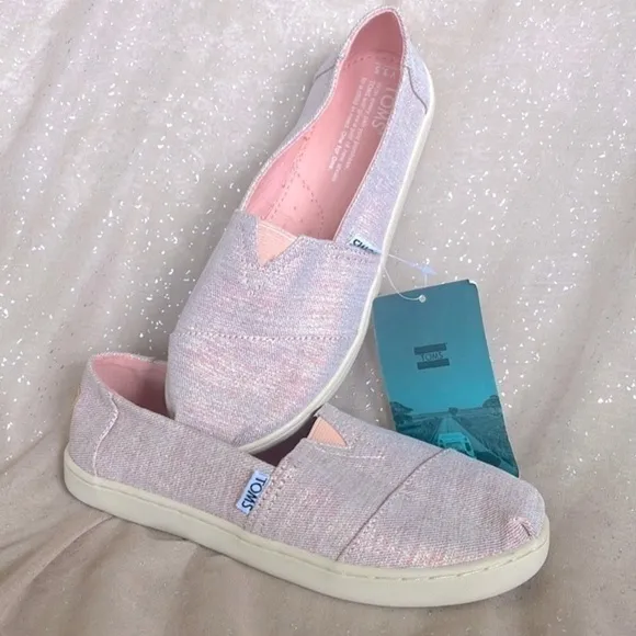 Brand New Toms Girls Rose Cloud Twill Glimmer Slip On Sneakers Metallic Shimmer