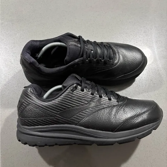 Brooks Addiction Walker 2 Black Leather Comfort Sneakers Size 12 Wide 2E Shoes