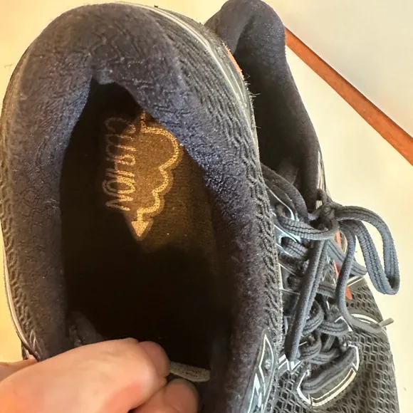 Brooks‎ Black and Orange Athletic Shoes