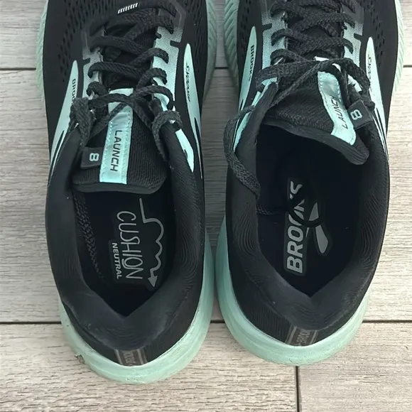 Brooks Launch women's black running shoes sneakers size 9.5