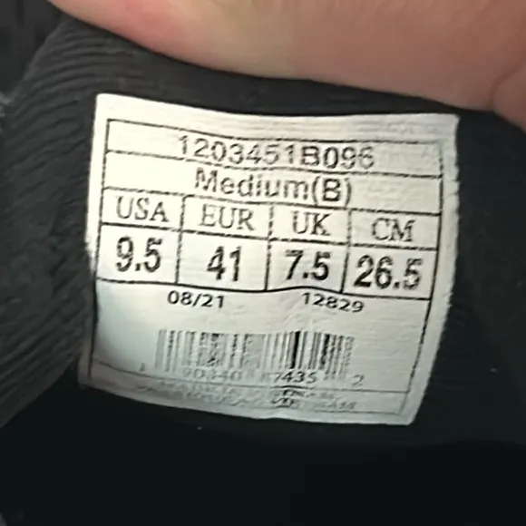 Brooks Launch women's black running shoes sneakers size 9.5