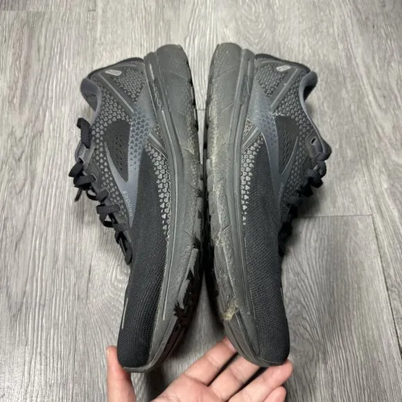 Brooks Men’s Ghost 14 Black Running Shoes Athletic Sneakers 1103694E020 10.5 4E