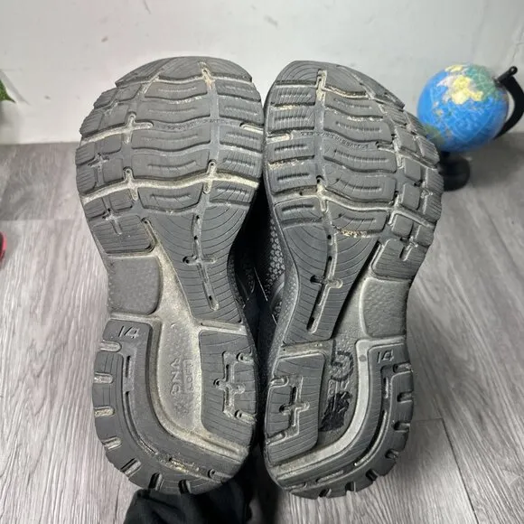 Brooks Men’s Ghost 14 Black Running Shoes Athletic Sneakers 1103694E020 10.5 4E