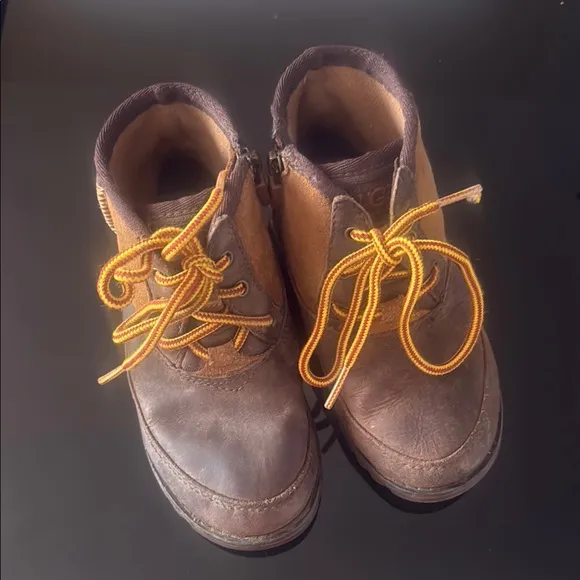 Brown Leather Kid’s Boots waterproof