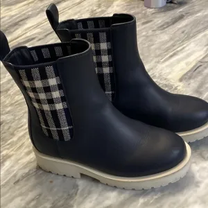 Burberry Cream and White Sole Boots