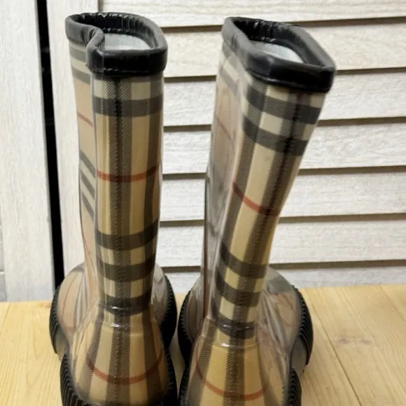 Burberry Kids Plaid Rain Boots. Size 11/12. Good Used Condition