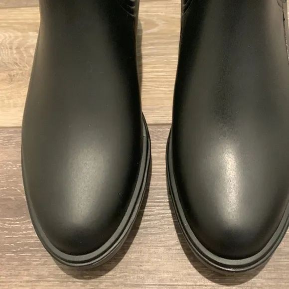 C &amp; C California Women's Lug Sole Boots