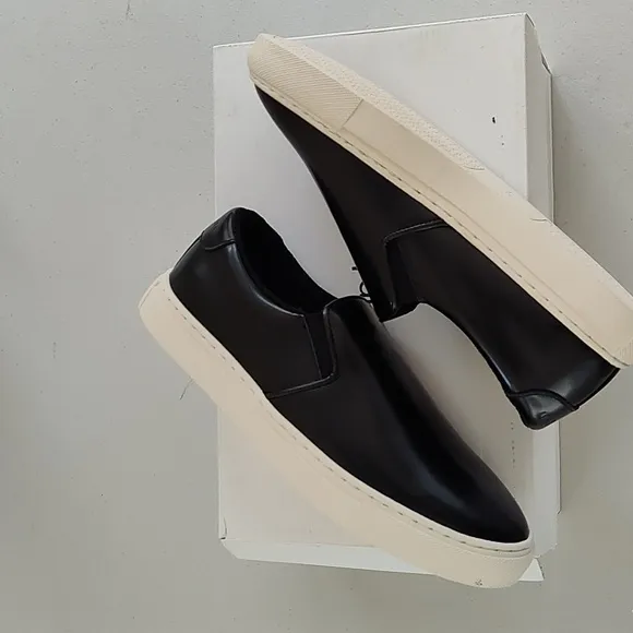 Calvin Klein men's sneakers-NEW