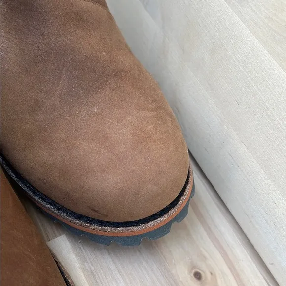 Chaco Brown Chelsea Boots with Elastic Panels and Rubber Sole