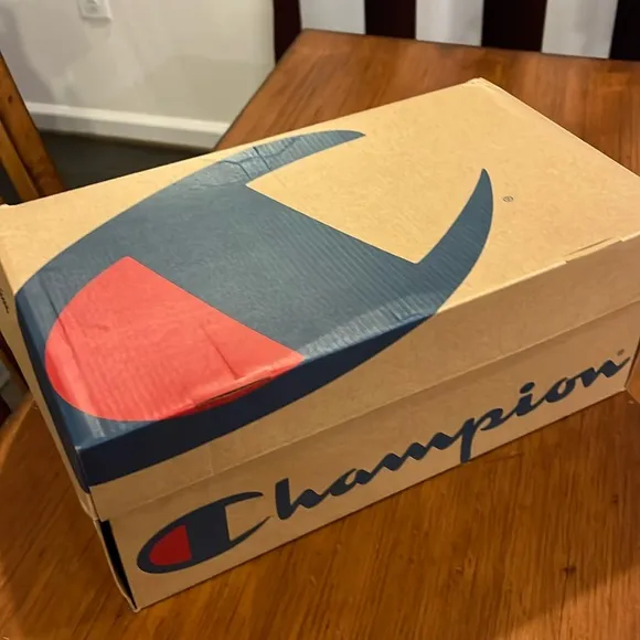 Champion University “Hoodie” Slip on Shoes Slippers new black Men’s Size 13
