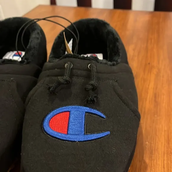 Champion University “Hoodie” Slip on Shoes Slippers new black Men’s Size 13