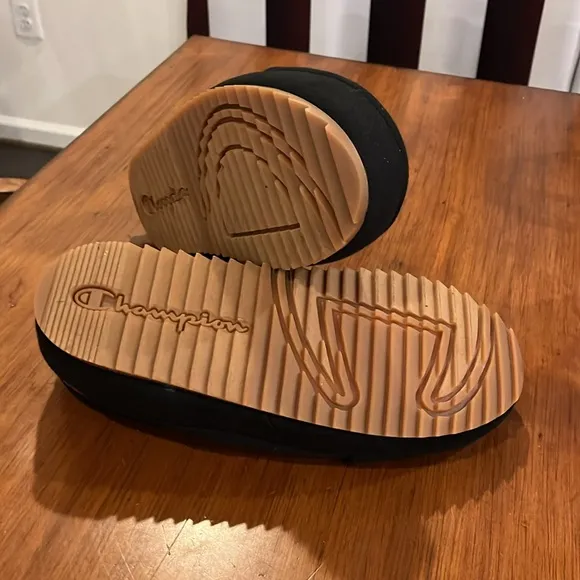 Champion University “Hoodie” Slip on Shoes Slippers new black Men’s Size 13
