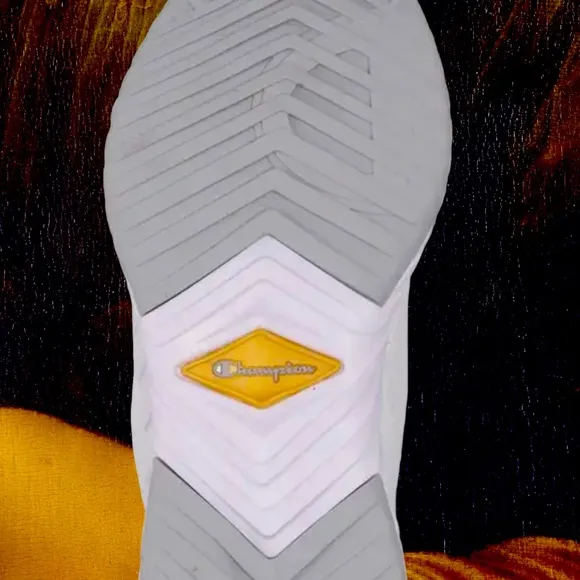 Champion Women’s OJA Push Shoes White/ Gold